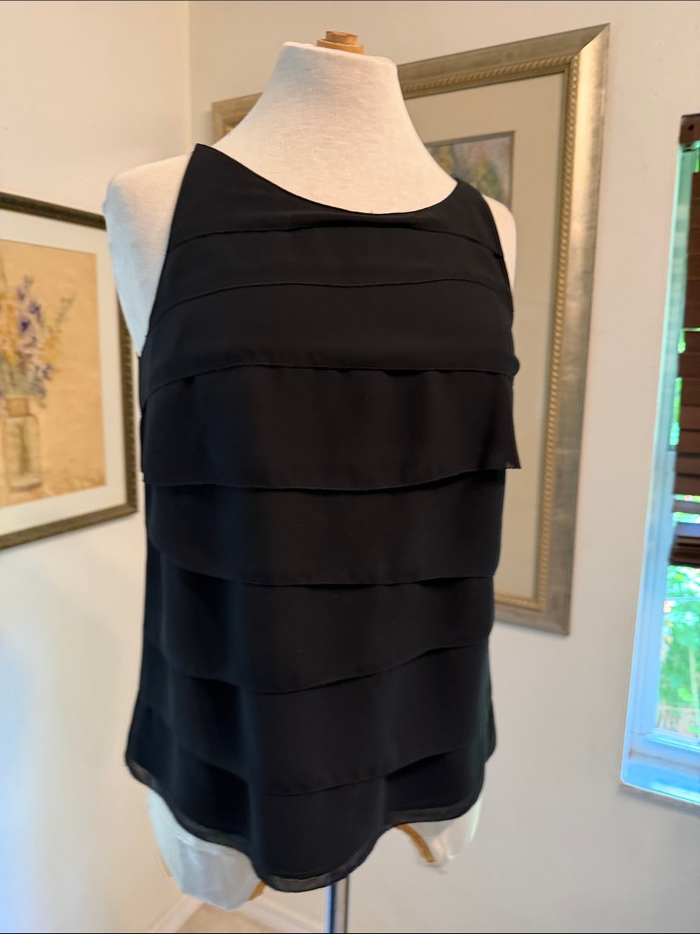 NWT Banana Republic Black Layered/Tiered Sleeveless Women's Top Size 6 - Picture 5 of 10